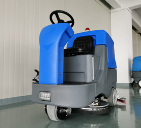 <b>停車(chē)場(chǎng)出入口有陡坡，可以用洗地機來(lái)打掃嗎？</b>